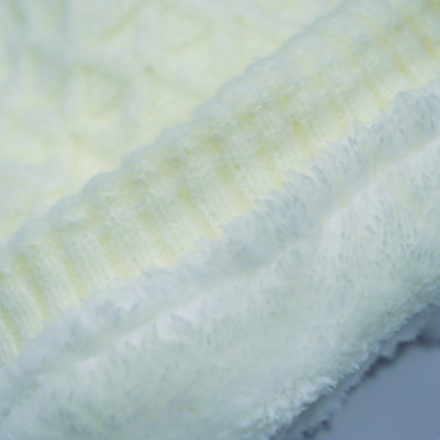 1568 BLANCO GORRO BLANCO CON BOLA CON FORRO INT.