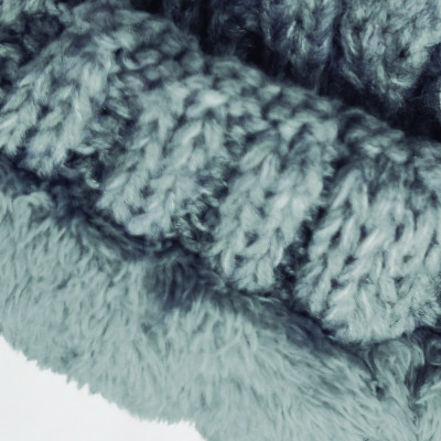 1571 GRIS JASPEADO GORRO GRIS CON BOLA Y FORRO INTERIOR